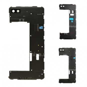 The middle part of the original case for the BlackBerry Z10