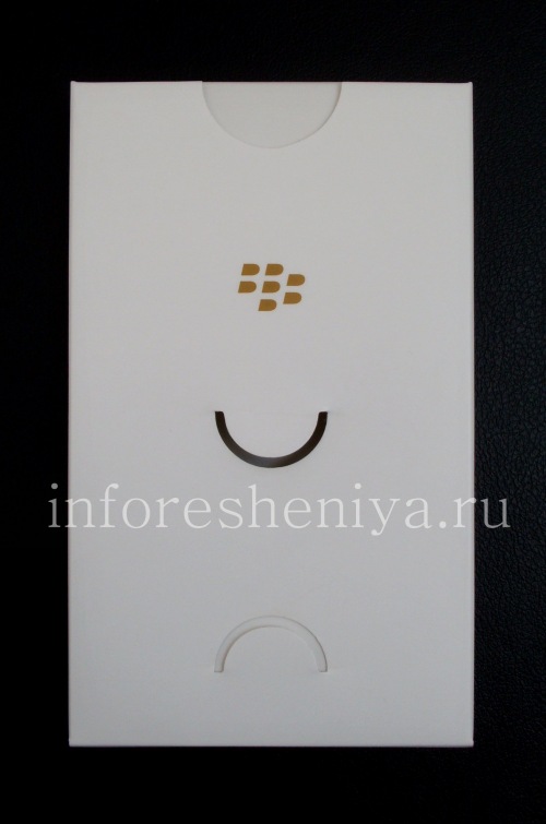 Галерея фотографий товара Эксклюзивный чехол-карман Leather Pocket Pouch для BlackBerry Q10, Белый (White)