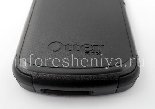 Галерея фотографий товара Фирменный чехол повышенной прочности OtterBox Commuter Series Case для BlackBerry Q10, Черный