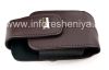 Фотография 3 — Оригинальный кожаный чехол с клипсой и металлической биркой Leather Holster with Swivel Belt Clip для BlackBerry, Коричневый (Dark Brown)
