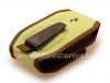 Фотография 4 — Фирменный тканевый чехол с зажимом Nite Ize Tone Phone Case для BlackBerry, Фисташковый (Sage)