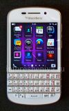 Photo 1 — Ponsel cerdas BlackBerry Q10, Putih