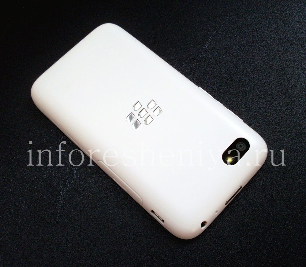 Купить Смартфон BlackBerry Q5, Белый (White) — У нас есть для BlackBerry  всё. ИнфоРешения / bbry.net