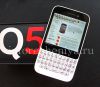 Photo 2 — Ponsel cerdas BlackBerry Q5, Putih