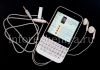 Photo 12 — I-smartphone yeBlackBerry Q5, Mhlophe