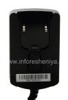 Photo 10 — MicroUSBコネクタ付きのオリジナルAC充電器, 黒い